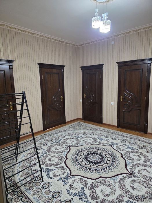 3 xonali Dom arendaga