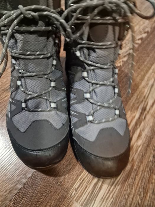 Semighete  de dame Salomon 40