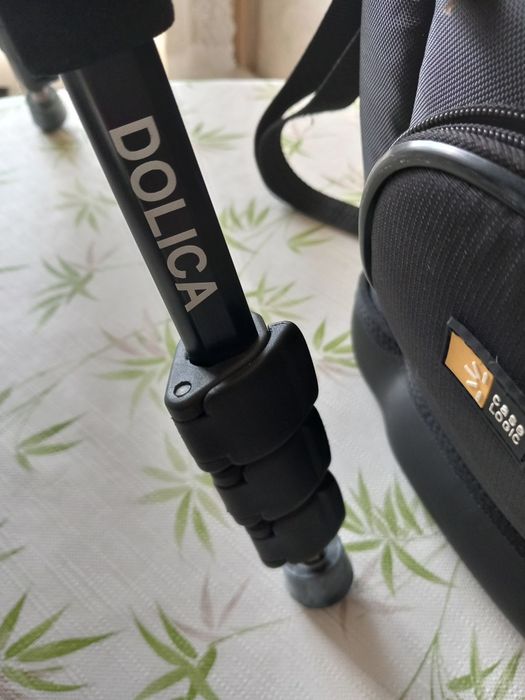 Фотоапарат NIKON, със стойка