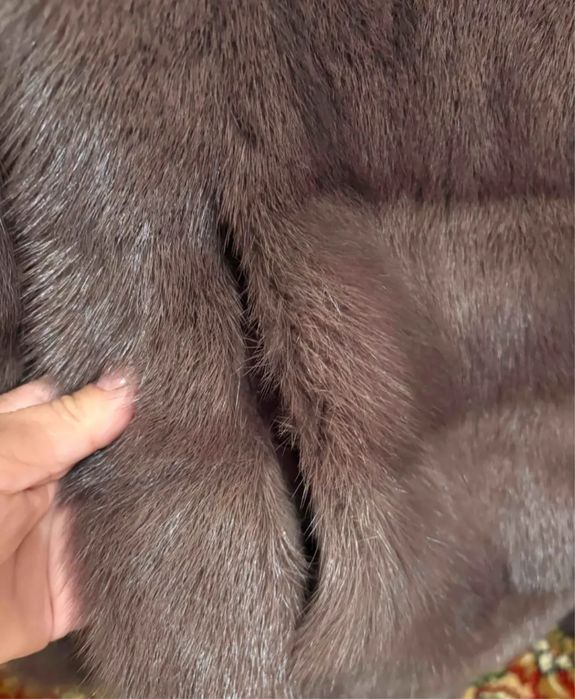 Продам норковую шубу