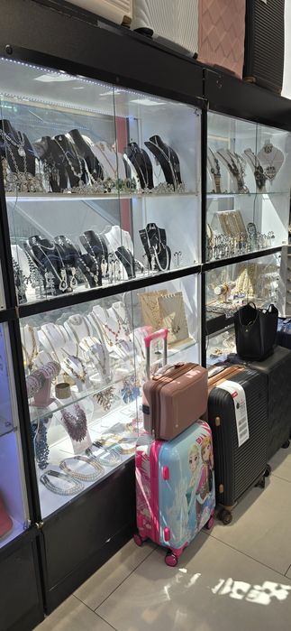 Продаётся витрины