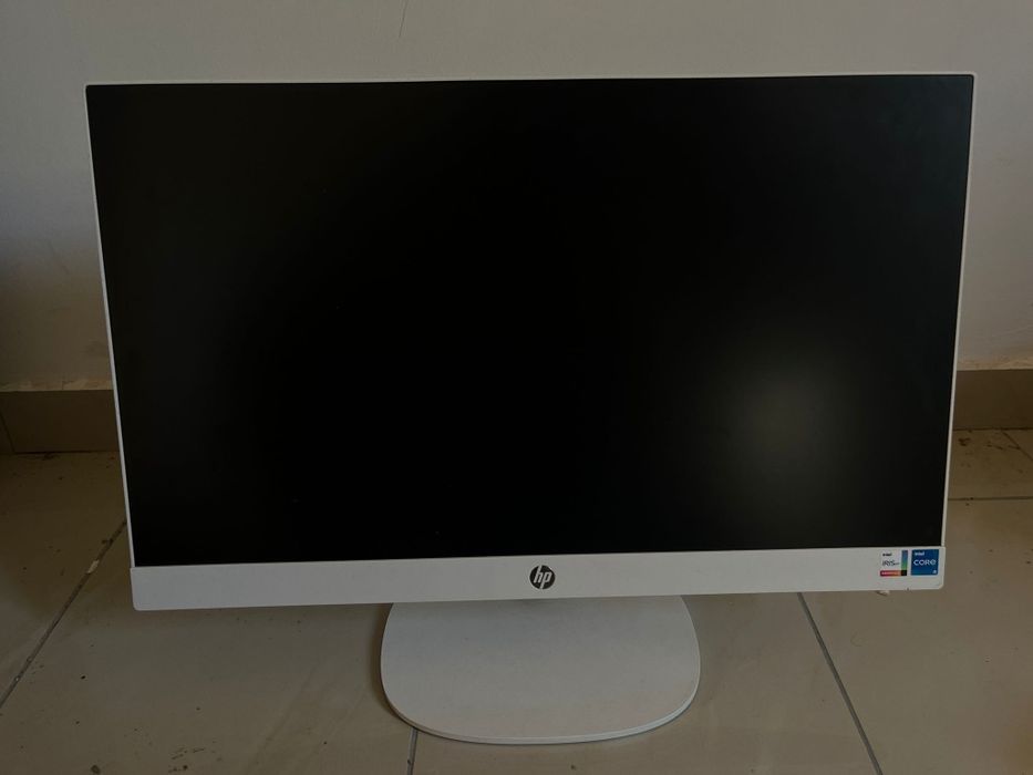 Продам новый Моноблок HP ProOne 240 G10