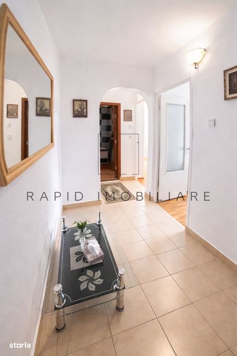 Apartament 3 Camere - Decomandat - Etaj 2/4 - Micro 21