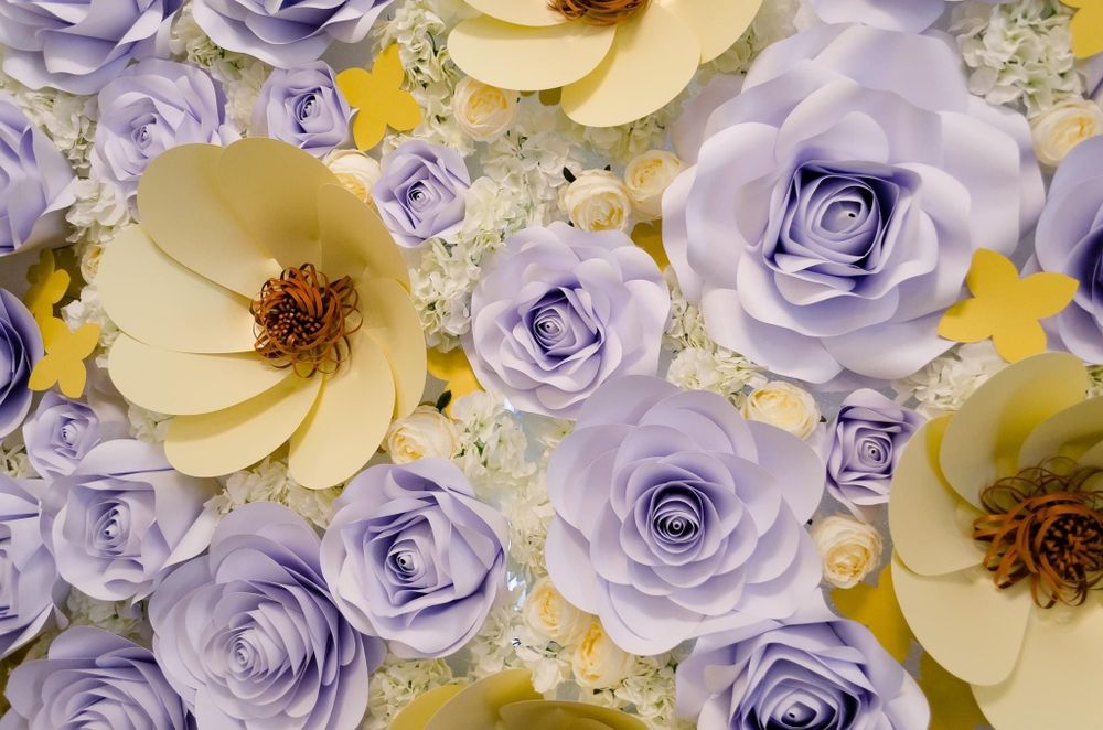 Flori hartie handmade pt panou decor eveniment nunta photocorner