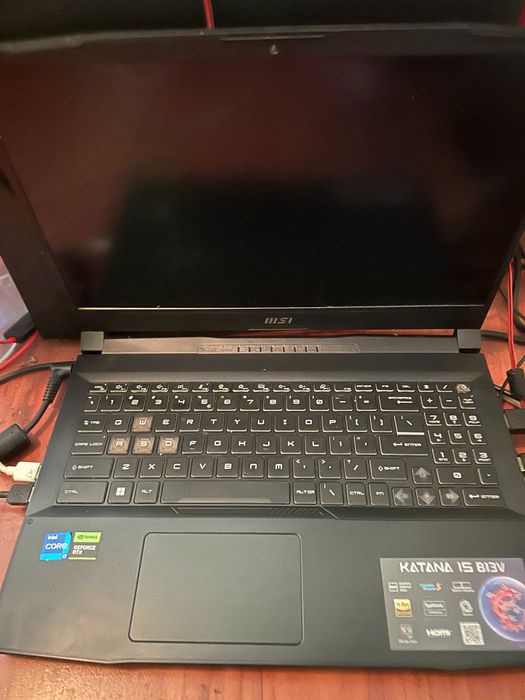 Vand laptop MSI Katana 15 B13VGK