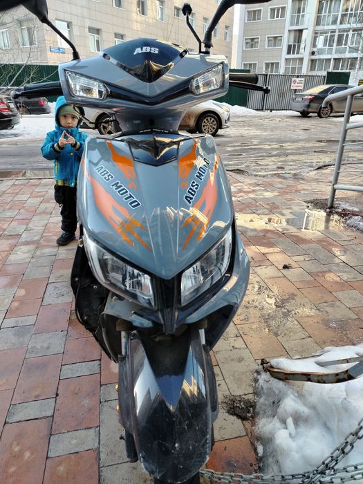 Продам скутер срочно