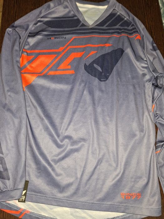 Продам мотоэкипировку, джерси, штаны