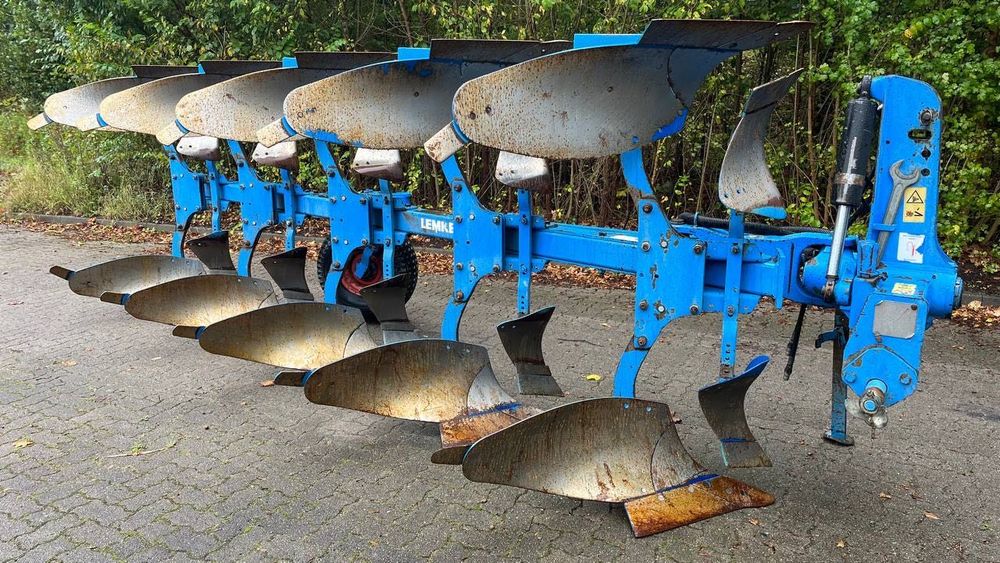 Lemken Europal 7. Claas, Case, John Deere, Belarus tortadi