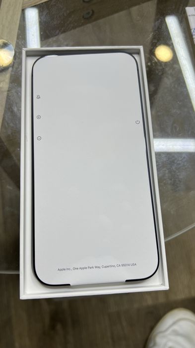 iPhone 16e 128GB - спешно