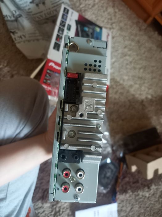 Продам автомагнитолу