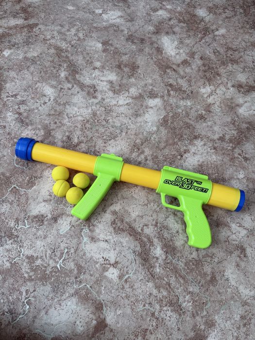 Бластер пистолет