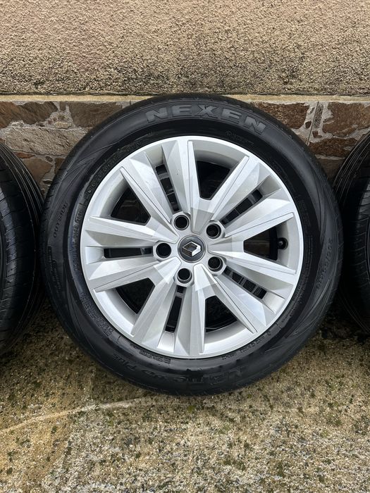 Оригинални джанти с гуми за Renault Megane IV 5x114,3 16”