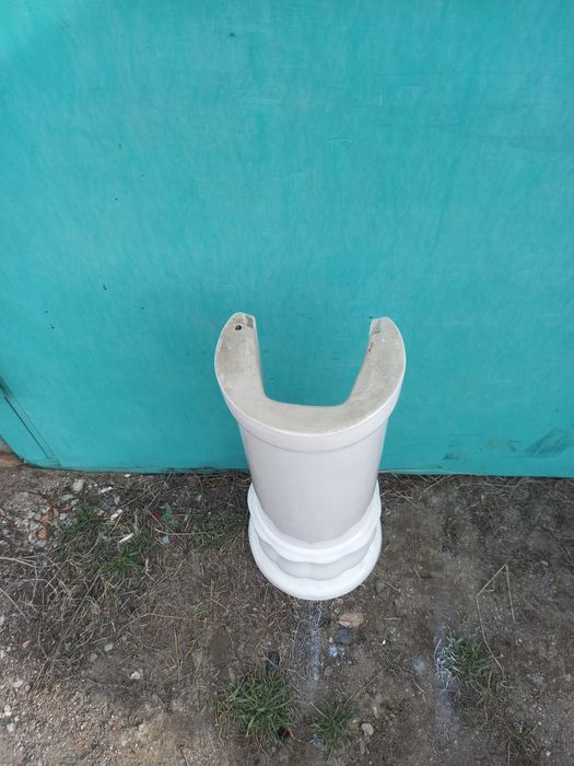 Продается тумба стойка от раковина.