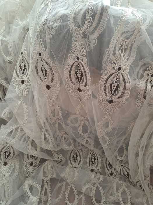 Тюль цвета шампанского