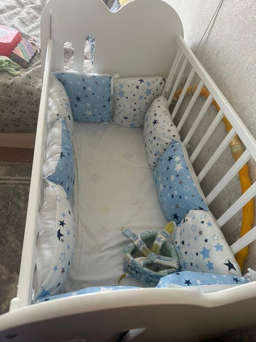 Продам кровать детскую 124х70