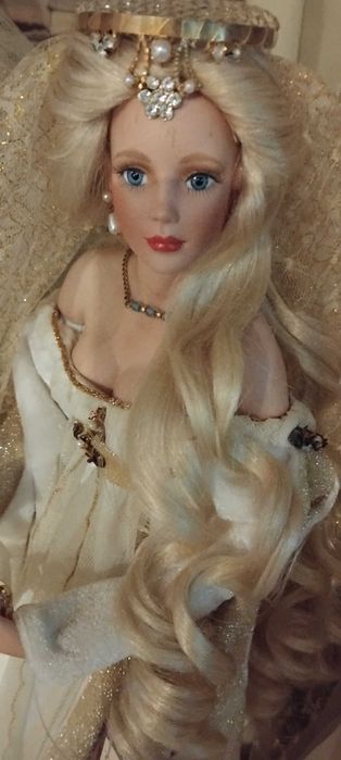 Порцеланови кукли