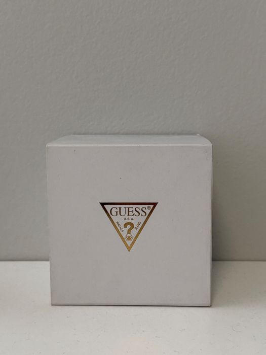 Часовник Guess Спешно!!!