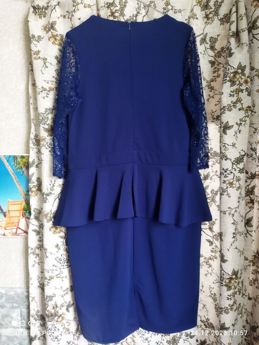 Нарядное платье.