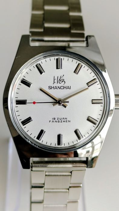 Ceas mecanic Shanghai. Purtat doar de câteva ori.