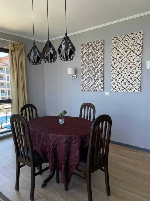 Продава се Тристаен апартамент в Бяла - 120 кв.м за 1000 €/кв.м - Снимка #2