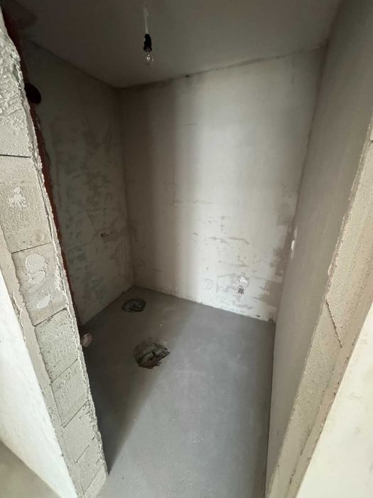 Продава се Тристаен апартамент в Разград, Център - 91 кв.м за 18 €/кв.м - Снимка #5