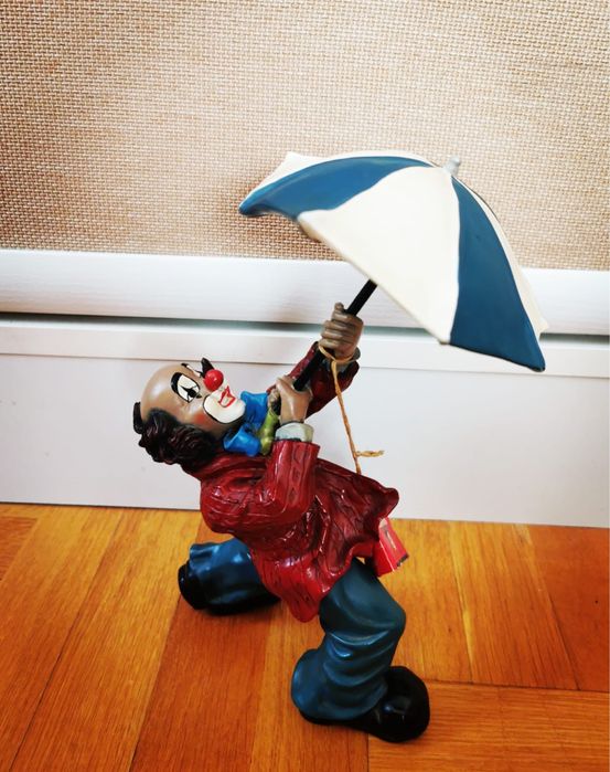 Антикварна керамика статуетка  фигура статуя клуон палячо шут смешник