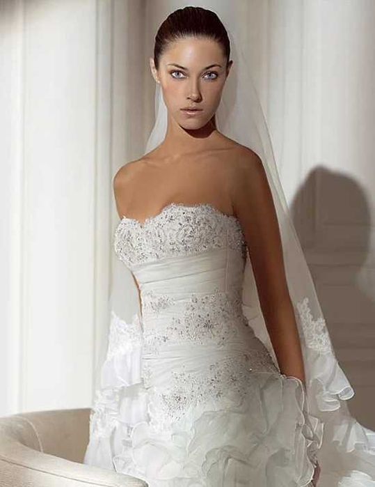 Уникална булчинска рокля