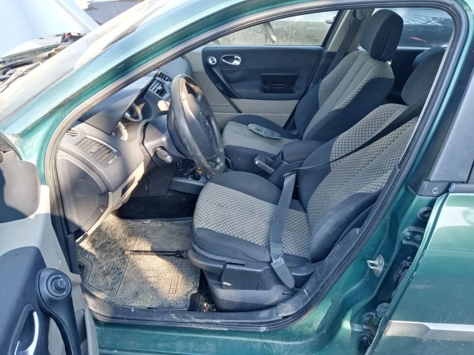 Dezmembrari  Renault MEGANE 2  2002  > 2012 1.9 dCi (BM0G, CM0G) Moto