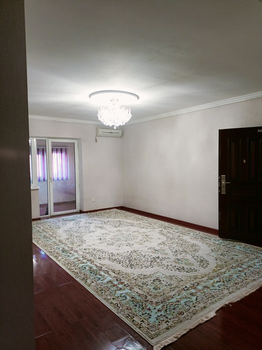 Продам коттедж в центре ( 12 микр)