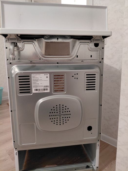 Продам новую кухонный плиту.