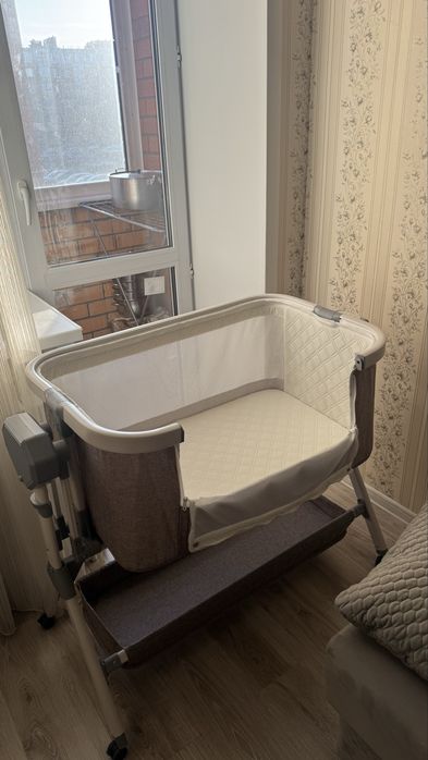 Продам манеж кровать для малышей