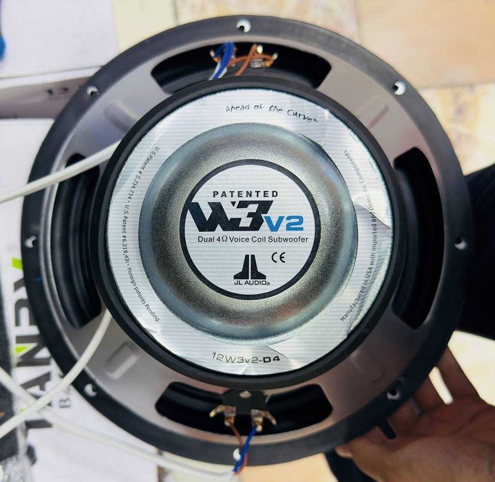 Jl audio 12w3v2 D4