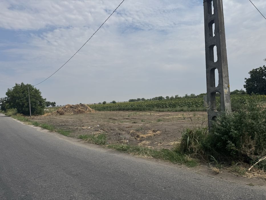 Teren intravilan in Corabia cu deschidere la doua strazi