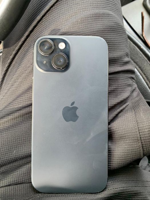 Продам айфон 15