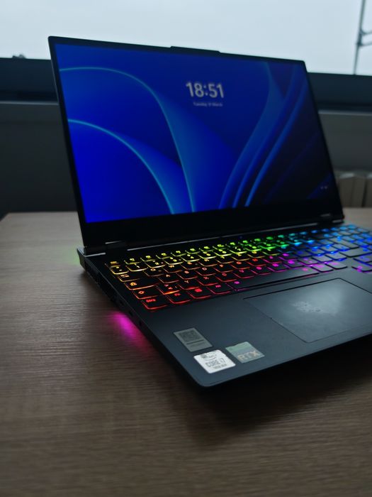 Lenovo Legion 7 rtx max 20270 super