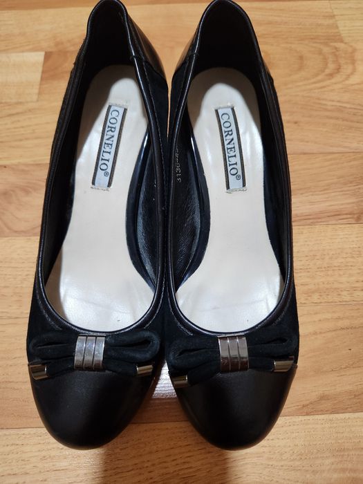 Продам кожаные туфли,лоферыб/у