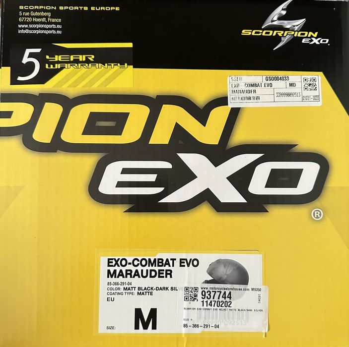 Страхотна мото каска