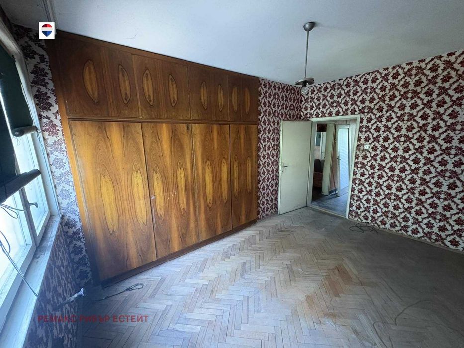Тристаен апартамент за продажба кв. Широк център - снимка 7