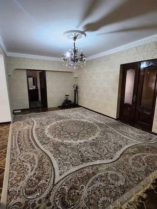 Вторичка , 4/5/8, 132м Ориентир: алайский, Главпочтмт, олой, ц2 !!