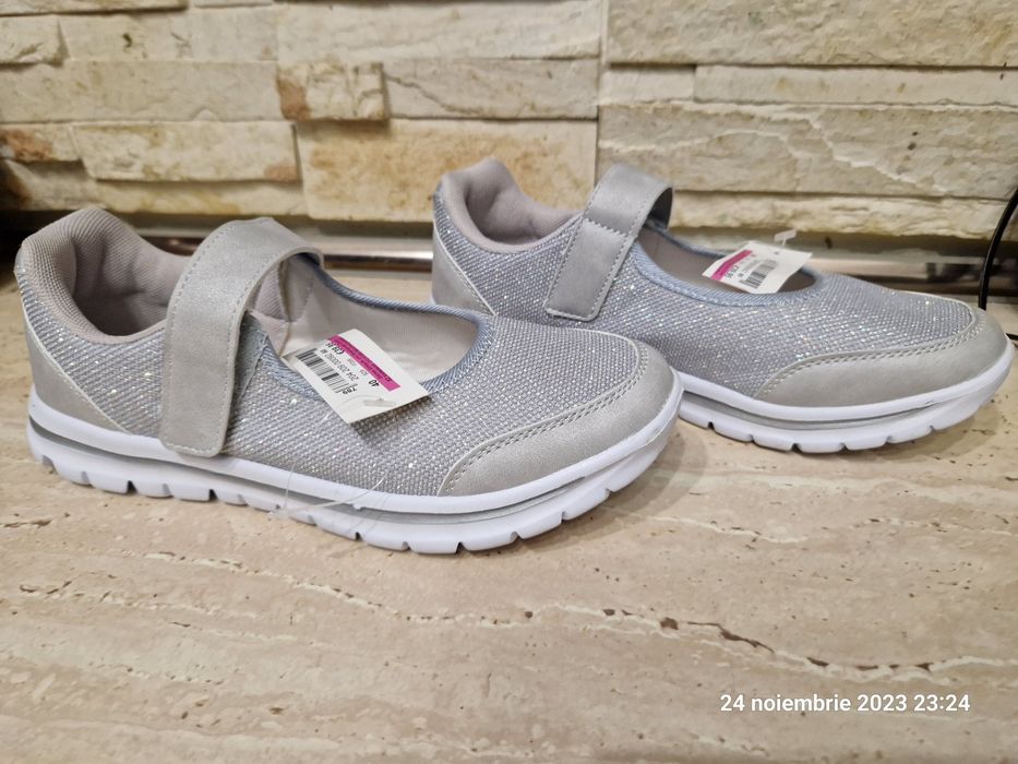 Pantofi NOI, 39/40, Italia, cu platforma