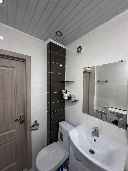 Продам 2 комн. кв., в 19 мкрн.