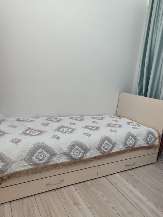 Кровать односпальное