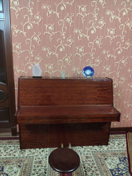 Пианино Riga pianino