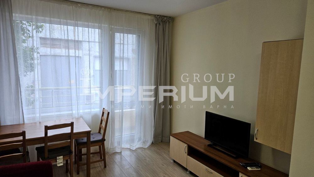 Дава се под наем Двустаен апартамент в Варна, Базар Левски - 65 кв.м за 357 € - Снимка #2