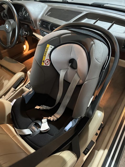 Детско столче Cybex Aton 5 с база