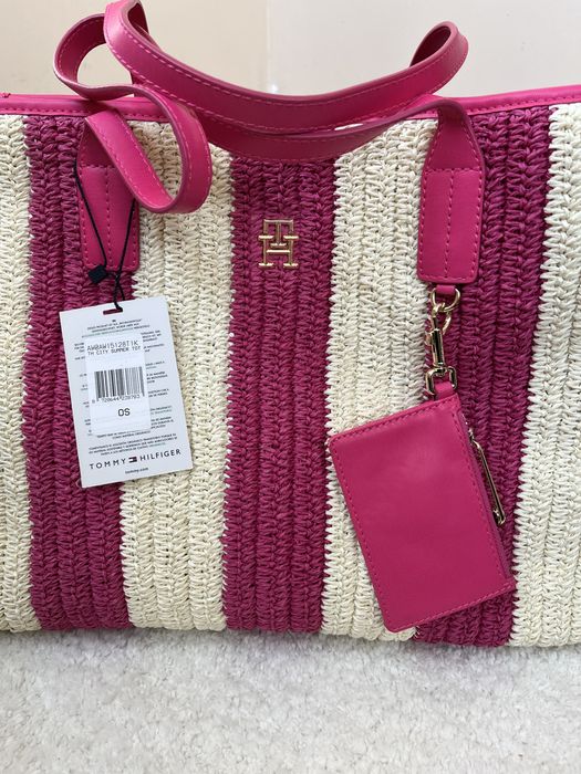 Tommy Hilfiger Guess