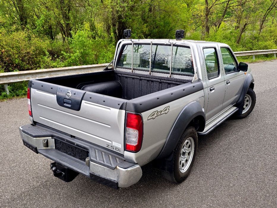 Nissan Navara/2.5 TD intercoler