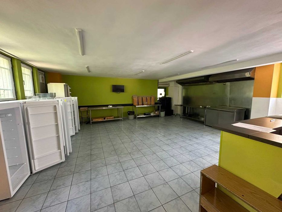 Дава се под наем Склад в Пловдив, Коматевски възел - 124 кв.м за 800 € - Снимка #2