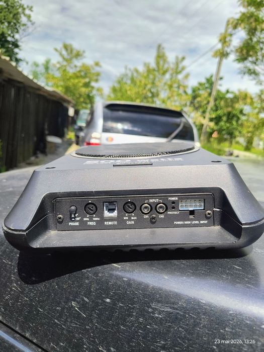 subwoofer auto activ Caliber BC108US