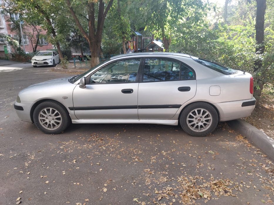 Mitsubishi Carisma